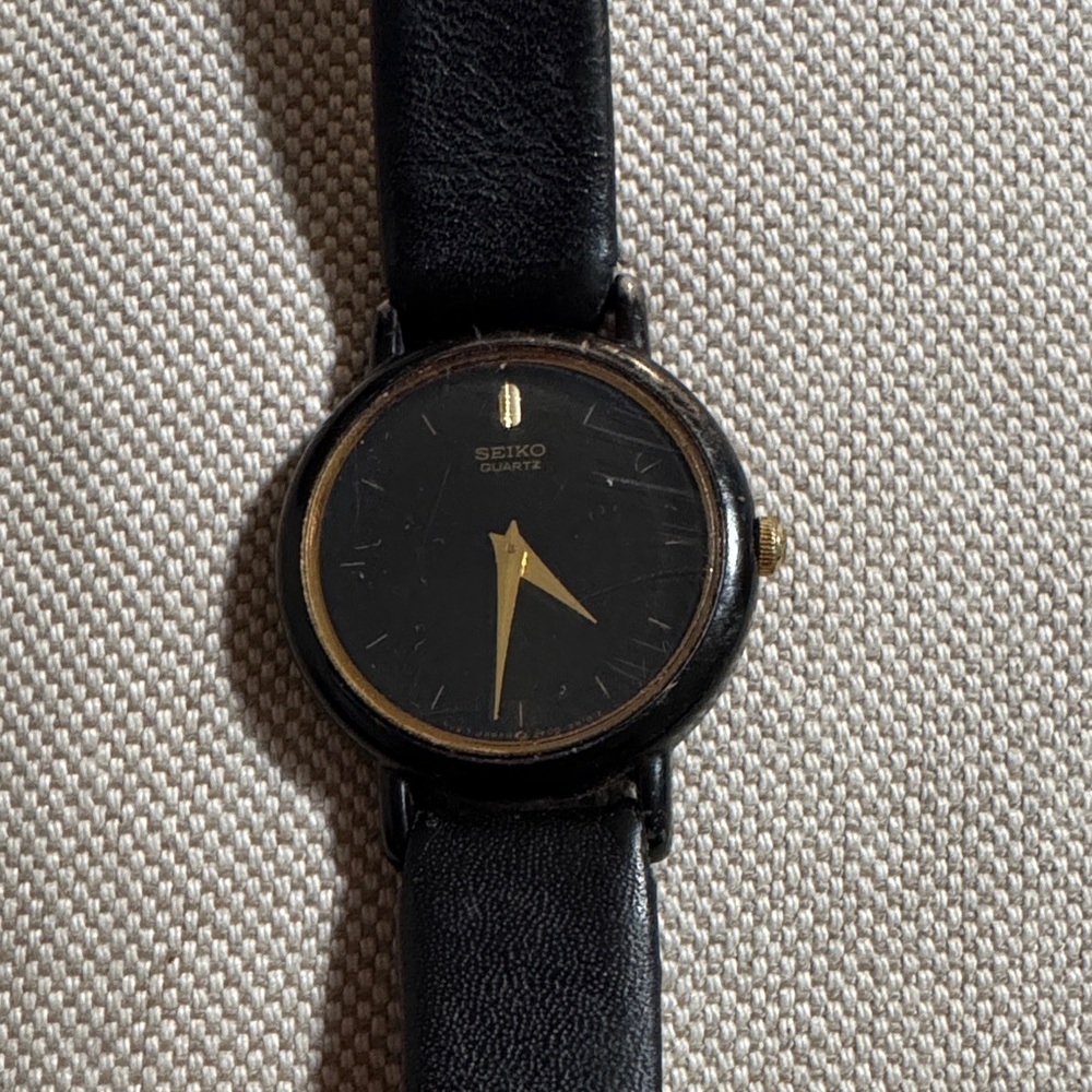 Seiko Black and Gold Classic Watch